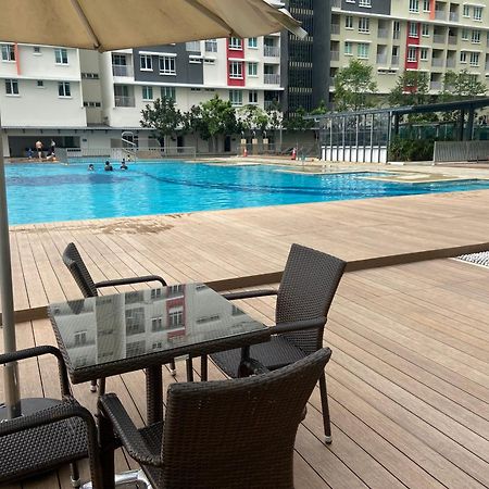 Apartament Suasana Damai Pj Sungai Buloh Zewnętrze zdjęcie