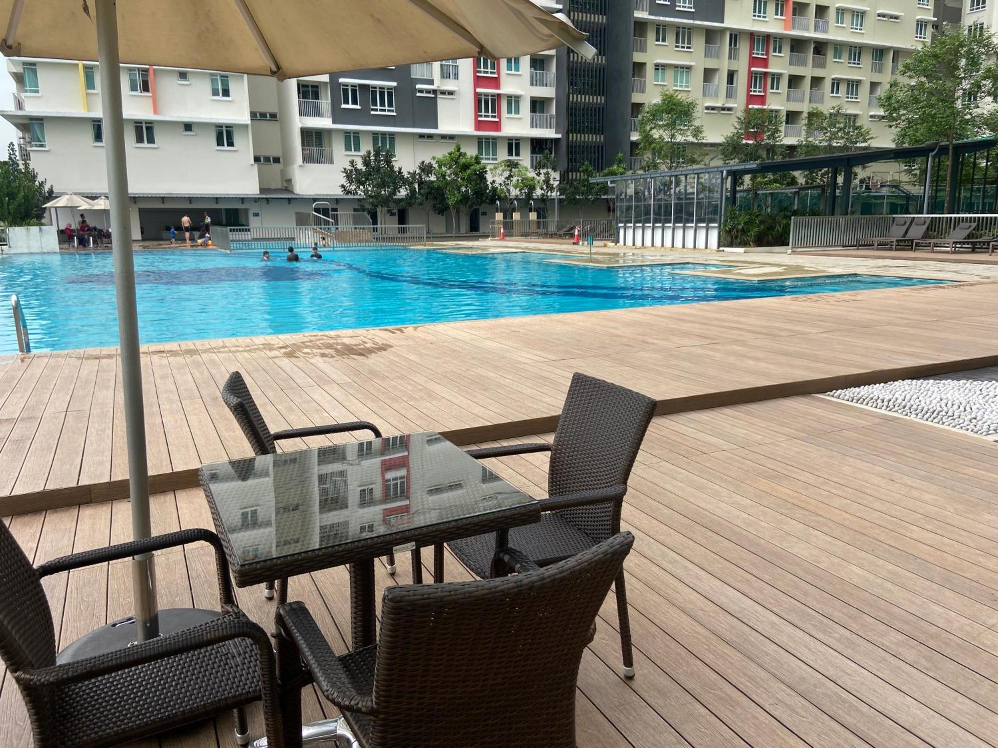 Apartament Suasana Damai Pj Sungai Buloh Zewnętrze zdjęcie